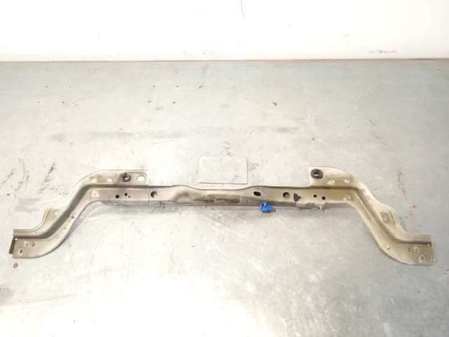 Suporte superior do radiador (painel de montagem de fixação das luzes) 7106F6 PEUGEOT