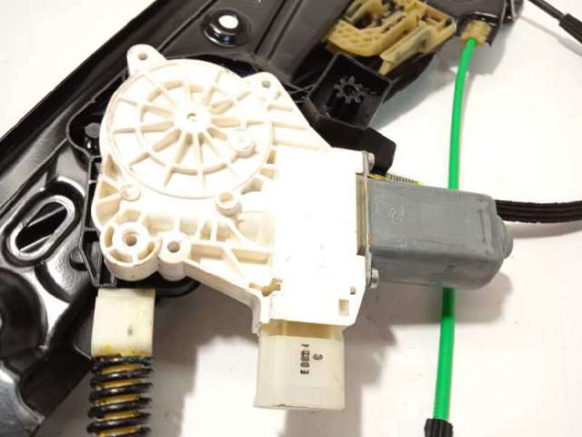 Motor de acionamento de vidro da porta dianteira direita 7271564 BMW