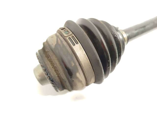 7598027 BMW