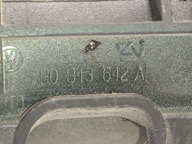 Maçaneta interna direita da porta lateral (deslizante) 7H0843642A VAG