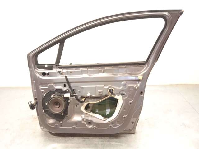 Porta dianteira direita 801008302R RENAULT