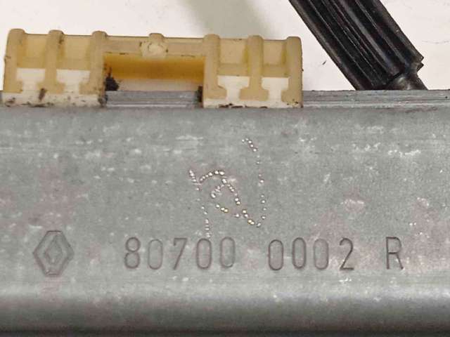 Mecanismo de acionamento de vidro da porta dianteira direita 807000002R RENAULT