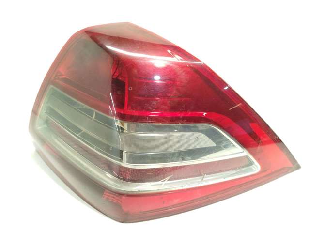 Lanterna traseira esquerda 8200757701 RENAULT
