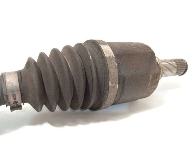 Semieixo (acionador) dianteiro esquerdo 8200934676 RENAULT