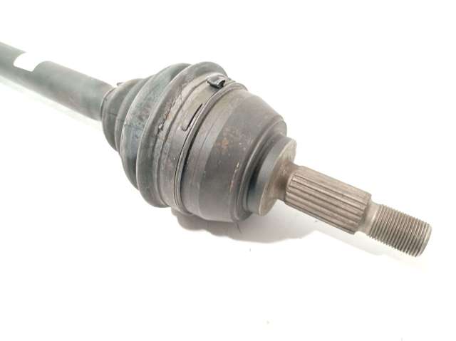 8201235817 Renault (RVI)