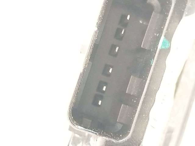 Fecho da porta dianteira direita 828405 PEUGEOT