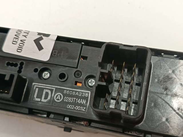 8608A238 Mitsubishi
