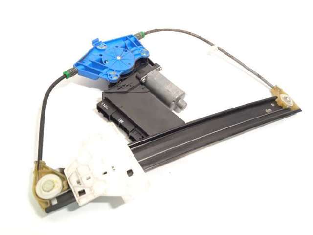 Motor de acionamento de vidro da porta traseira esquerda 8E0959801E VAG