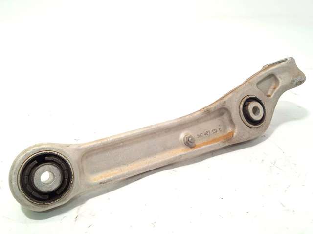 Braço oscilante inferior esquerdo de suspensão dianteira 8W0407151C VAG