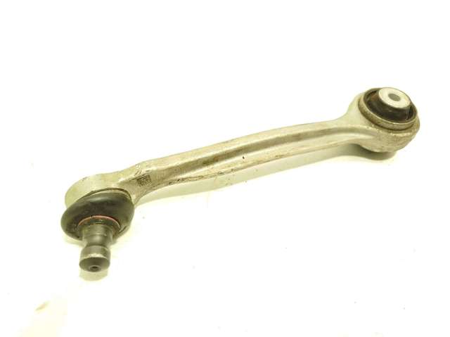 Braço oscilante superior esquerdo de suspensão dianteira 8W0407509E VAG