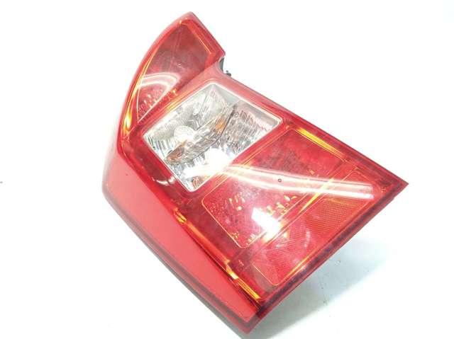 Lanterna traseira esquerda 924011D011 HYUNDAI