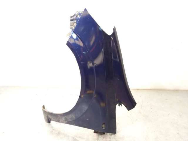 Pára-lama dianteiro esquerdo 93184411 OPEL