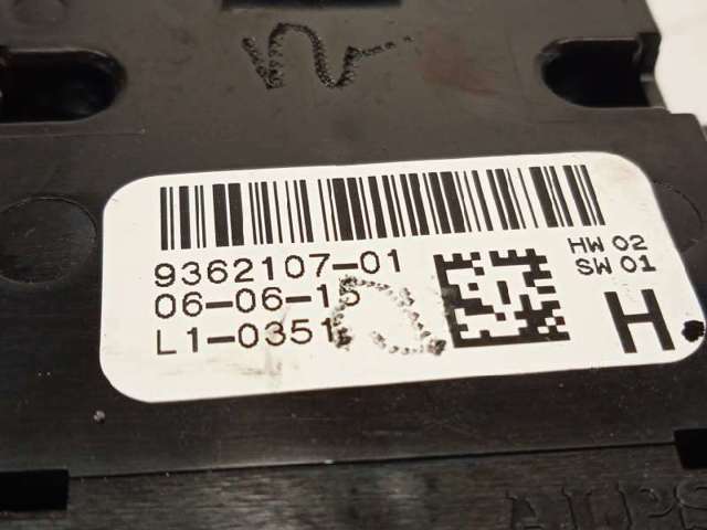 Unidade de botões dianteira esquerda de controlo de elevador de vidro 9362107 BMW