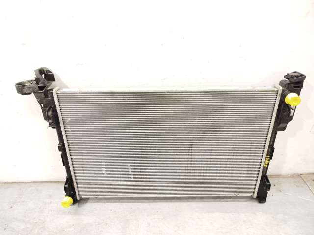 Radiador de esfriamento de motor 93868888 OPEL