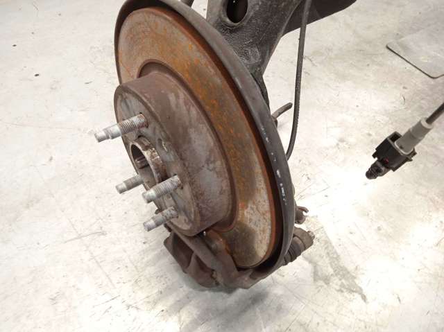 Viga de suspensão traseira (plataforma veicular) 95325748 OPEL