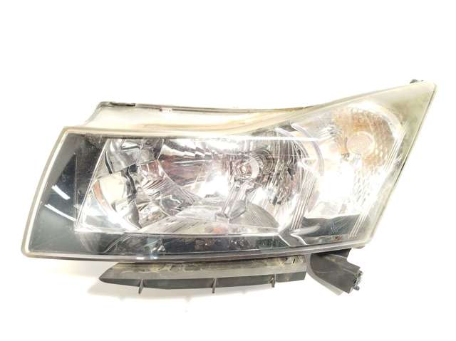 Luz esquerda Chevrolet Cruze  J300 ao melhor preço