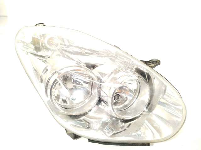 Luz direita 95512504 OPEL