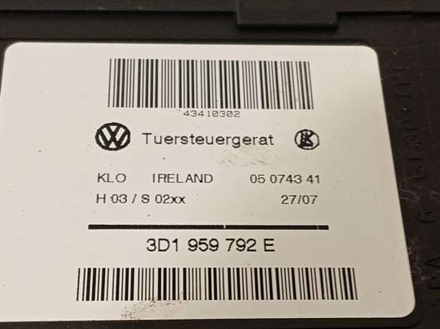 Mecanismo de acionamento de vidro da porta dianteira direita 95554246204 PORSCHE