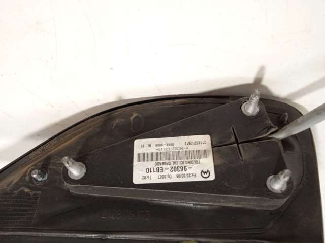 Espelho de retrovisão esquerdo 96302EB110 NISSAN