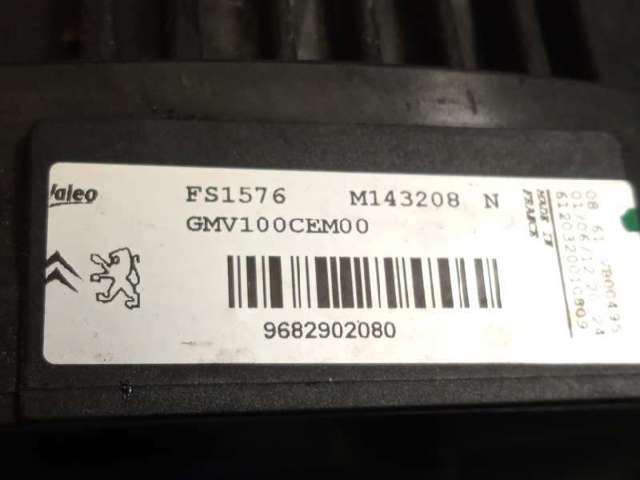 Difusor do radiador de esfriamento, montado com motor e roda de aletas 9682902080 PEUGEOT