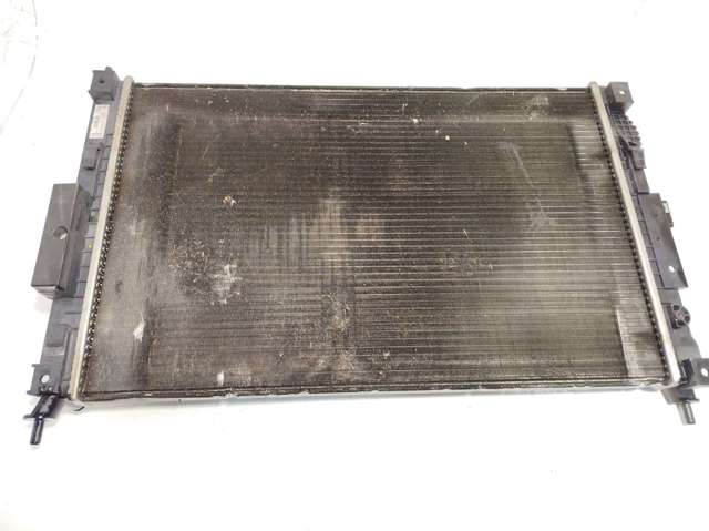 Radiador de esfriamento de motor 9809141780 PEUGEOT