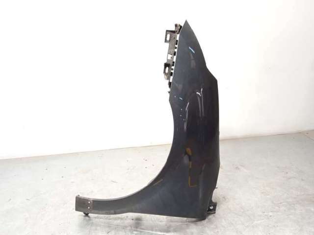 Pára-lama dianteiro esquerdo 9813899880 PEUGEOT