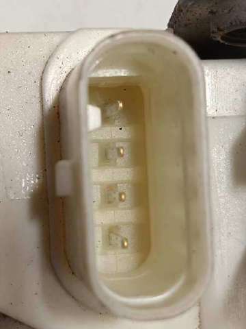 Fecho da porta dianteira direita A0997202201 NISSAN
