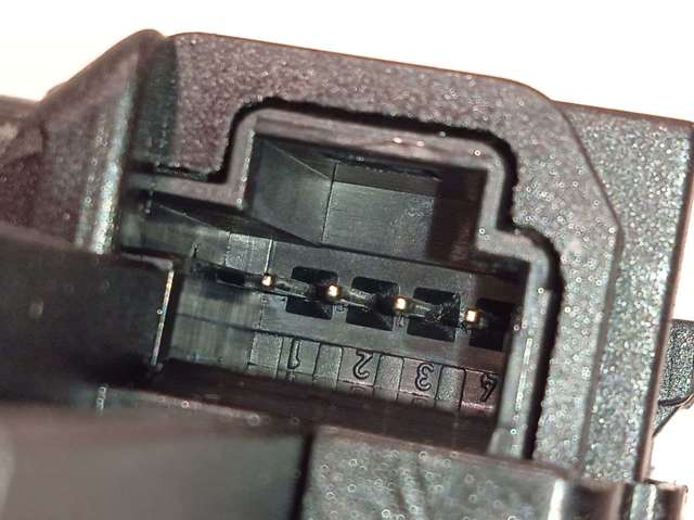 Fecho de tampa de porta-malas (de 3ª/5ª porta traseira) A1177500085 MERCEDES