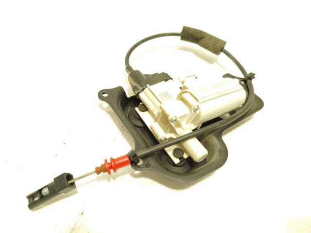 Fecho da porta dianteira esquerda A1667600700 MERCEDES