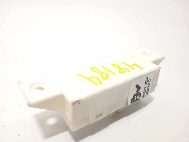 Módulo de direção (Centralina eletrônica) das luzes A1669003309 MERCEDES