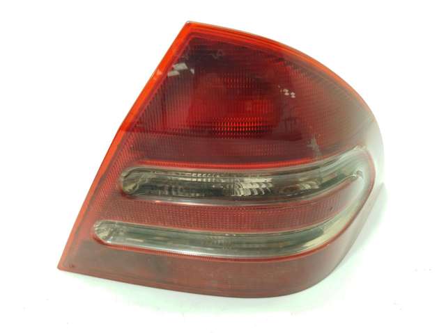 Lanterna traseira direita A2038200264 MERCEDES