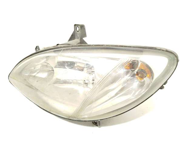 Luz esquerda A6398200161 MERCEDES