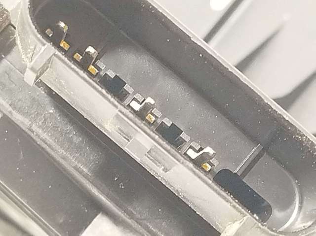 Fecho da porta traseira esquerda AM5AR26413AF FORD