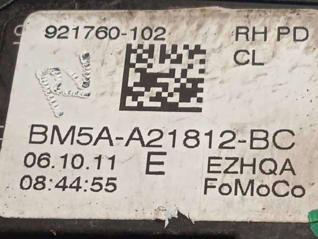 Fecho da porta traseira direita BM5AA21812BC FORD