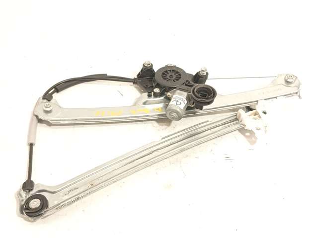Mecanismo de acionamento de vidro da porta dianteira direita Mazda CX-30  DM ao melhor preço