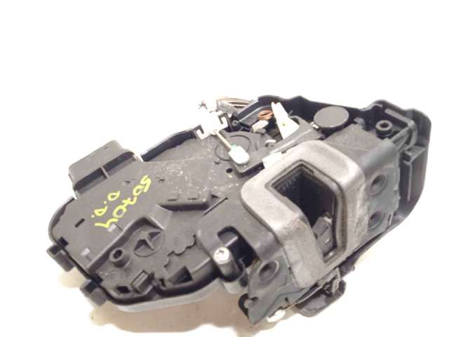 Fecho da porta dianteira direita FQJ500420 LAND ROVER