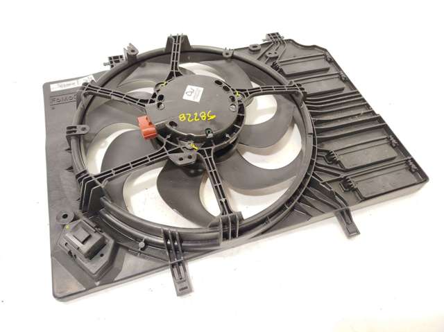 Difusor do radiador de esfriamento, montado com motor e roda de aletas L1BG8C607AB FORD