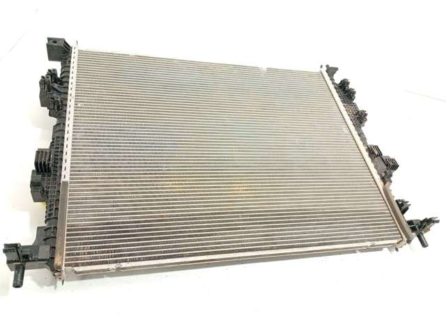 Radiador de esfriamento de motor para Ford Kuga DFK