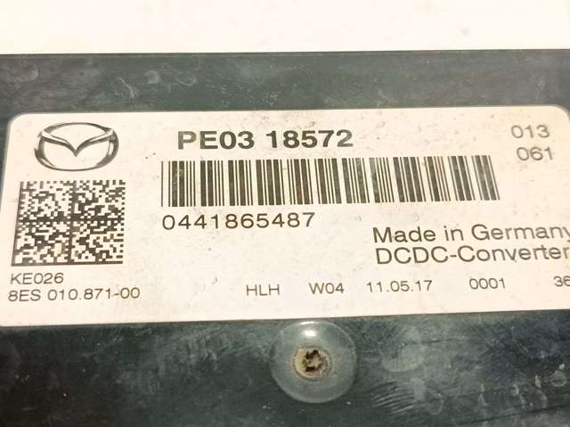 PE0318572 Mazda