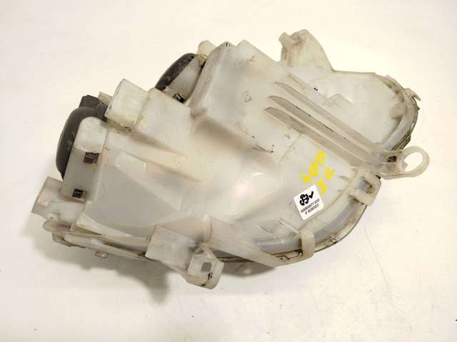 Luz esquerda Q0013464V001000000 MERCEDES
