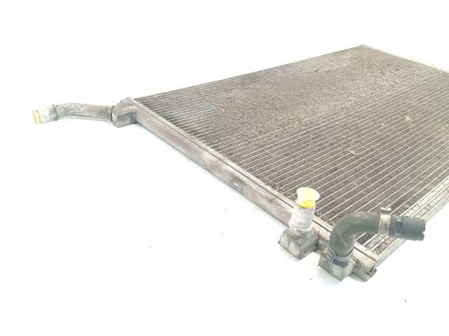 Radiador de esfriamento de motor adicional T2H2530 JAGUAR