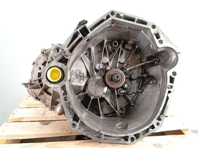 TL4K9S2 Renault (RVI)