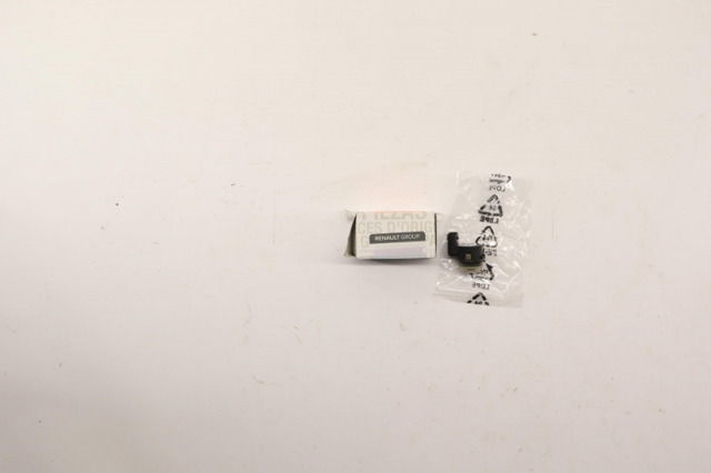 284384583R Renault (RVI)