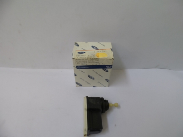 Corretor da luz Ford Transit V347/8 ao melhor preço