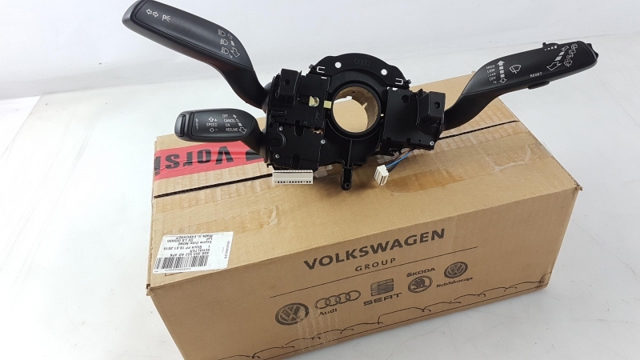 Comutador instalado na coluna da direção, montado Audi Q5  8RB ao melhor preço