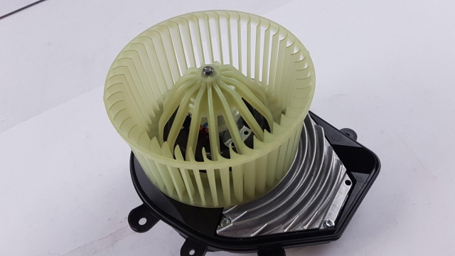8D1820021B VAG