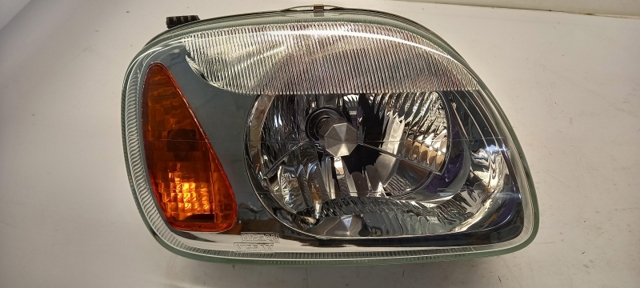 Luz direita para Nissan Micra K11