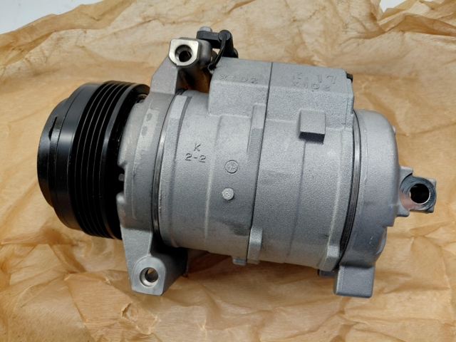 LR012793 Land Rover