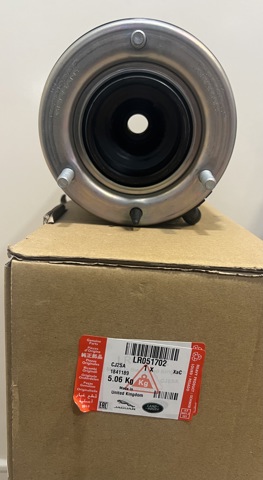 LR051702 Land Rover