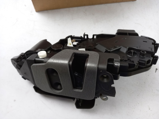 LR091351 Land Rover